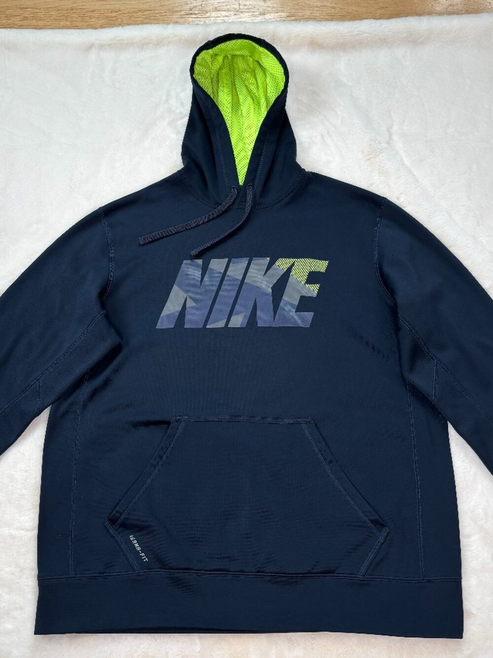 Nike Therma-Fit Men's Navy Blue Pullover Hoodie With Geometric Graphic Nike Logo